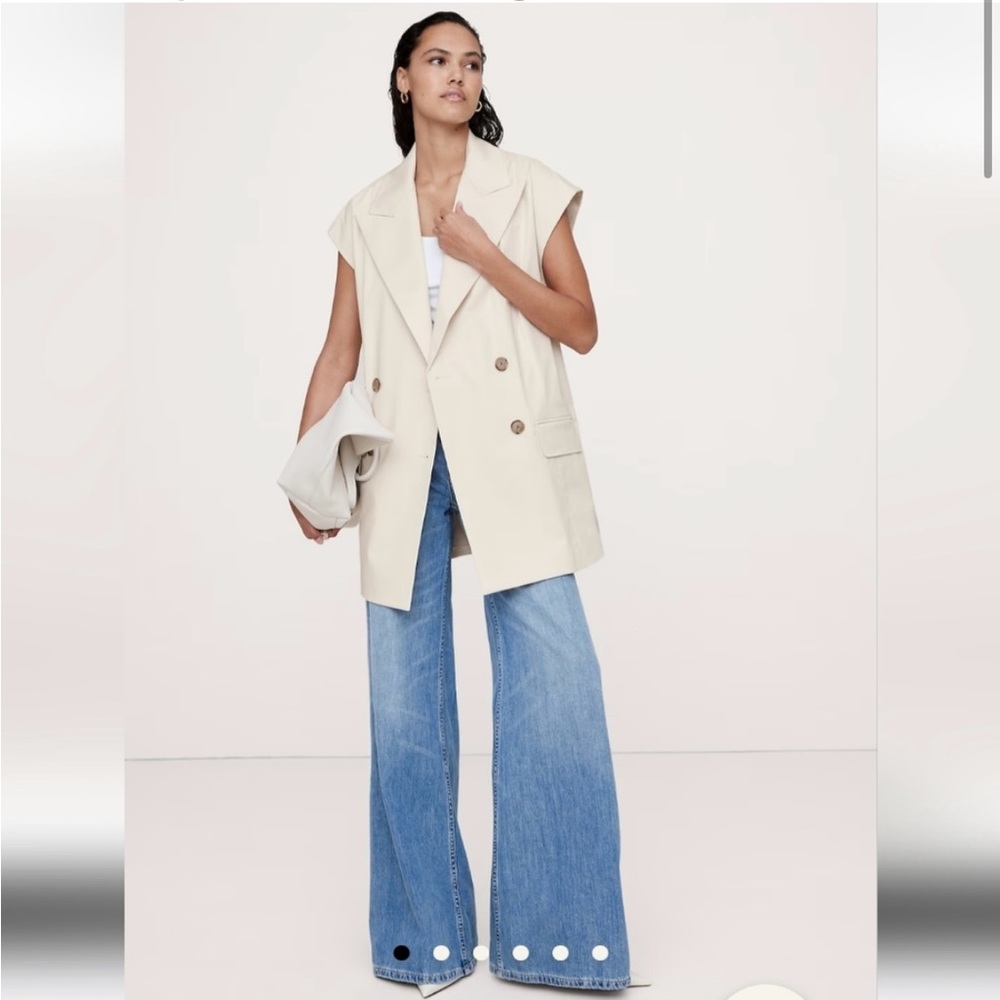 Banana Republic Women's Off-White Double-Breasted Vest